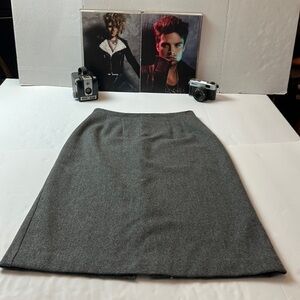 Vintage 70’s/80’s JH hook 100%Pure New Wool  Gray pencil skirt with liner